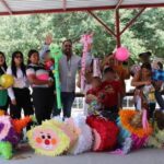 Regalan piñatas elaboradas por PPLs a niñas y niños migrantes de Matamoros