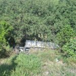 Guardia Estatal atiende volcadura de camión cargado con harina en Carretera Federal 101