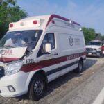 Guardia Estatal auxilia a hombre lesionado tras choque de ambulancia