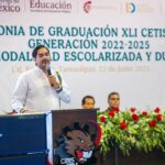 Participó Carlos Peña Ortiz en XLI Graduación de 700 alumnos del CETIS No. 131