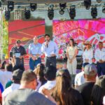 Inauguró Carlos Peña Ortiz el Festival del Auto celebrando el Día del Padre