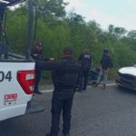 Guardia Estatal brinda seguridad a motociclista ante falla mecánica