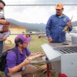 Entrega SEDENER estufa eficiente de leña a comunidad de La Marcela en Miquihuana