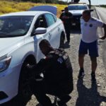 Guardia Estatal apoya a conductor tras afectación en neumático