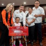 Familia UAT entrega donativo en apoyo a la salud de la pequeña Natalia