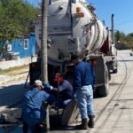 Sondeó COMAPA redes sanitarias en la colonia Presa la Laguna