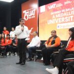 Entrega rector el galardón “Orgullo UAT” tras desempeño histórico de medallistas universitarios