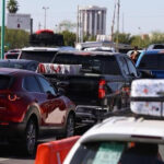 CAÓTICO REGRESO A EU DE PAISANOS POR NUEVO LAREDO