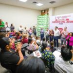 Reconoce Carlos Peña Ortiz a trabajadores de la salud con programa social municipal