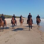 Despliega Guardia Estatal operativo en playa La Pesca durante Semana Santa