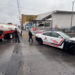 Trabaja Gobierno de Carlos Peña Ortiz en desagüe y limpieza de colonias