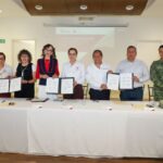 Toman protesta a integrantes del Consejo Estatal de Nutrición