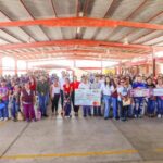 Entregó Carlos Peña Ortiz Becas Rita Cetina en primaria de Jarachina Sur