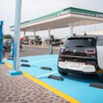 México acelera instalación de estaciones de servicio híbrido para autos eléctricos