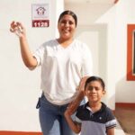 CARMEN LILIA CANTUROSAS ENTREGA VIVIENDAS A MUJERES JEFAS DE FAMILIA Y CONVIERTE SU ESFUERZO EN PATRIMONIO