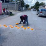 Mejora Gobierno de Carlos Peña Ortiz seguridad vial con instalación de boyas de tráfico