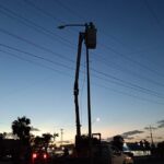 Rehabilita Gobierno de Carlos Peña Ortiz alumbrado público en jornadas nocturnas