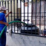 Continúa COMAPA abasteciendo con pipas a colonias afectadas
