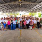 Recibieron familias de el Olmo a Carlos Peña Ortiz en escuela primaria