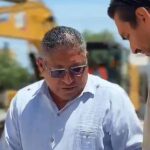 Carlos Peña y el Arqui Eduardo López supervisan avances de construcción de colector de alcantarillado sanitario en Leal Puente