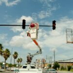 Trabaja Servicios Públicos de Reynosa en mantenimiento de semáforos y señalización vial