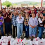 Entrega SEBIEN apoyos sociales en González
