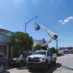 Atendió Servicios Públicos reporte ciudadano con instalación de alumbrado en colonia Puerta del Sol