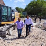 Avanza obra para mejorar desfogue de agua en Burocrática y La Presa