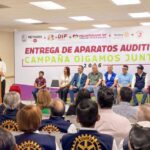 Entregó Gobierno del Alcalde Carlos Peña Ortiz más de 200 aparatos auditivos en alianza con Club Rotario y Fundación Starkey