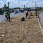 Realizó Servicios Públicos limpieza en avenida principal de Hacienda Las Bugambilias