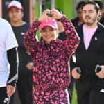 Participa Olga Sosa en carrera por la concientización del cáncer de mama y cervicouterino